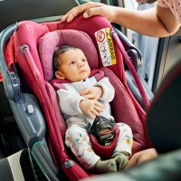 Автокресло Maxi-Cosi Coral Essential Red
