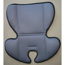 Вкладыш универсальный в детское автокресло (серый)