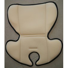 Вкладыш универсальный в детское автокресло (бежевый)